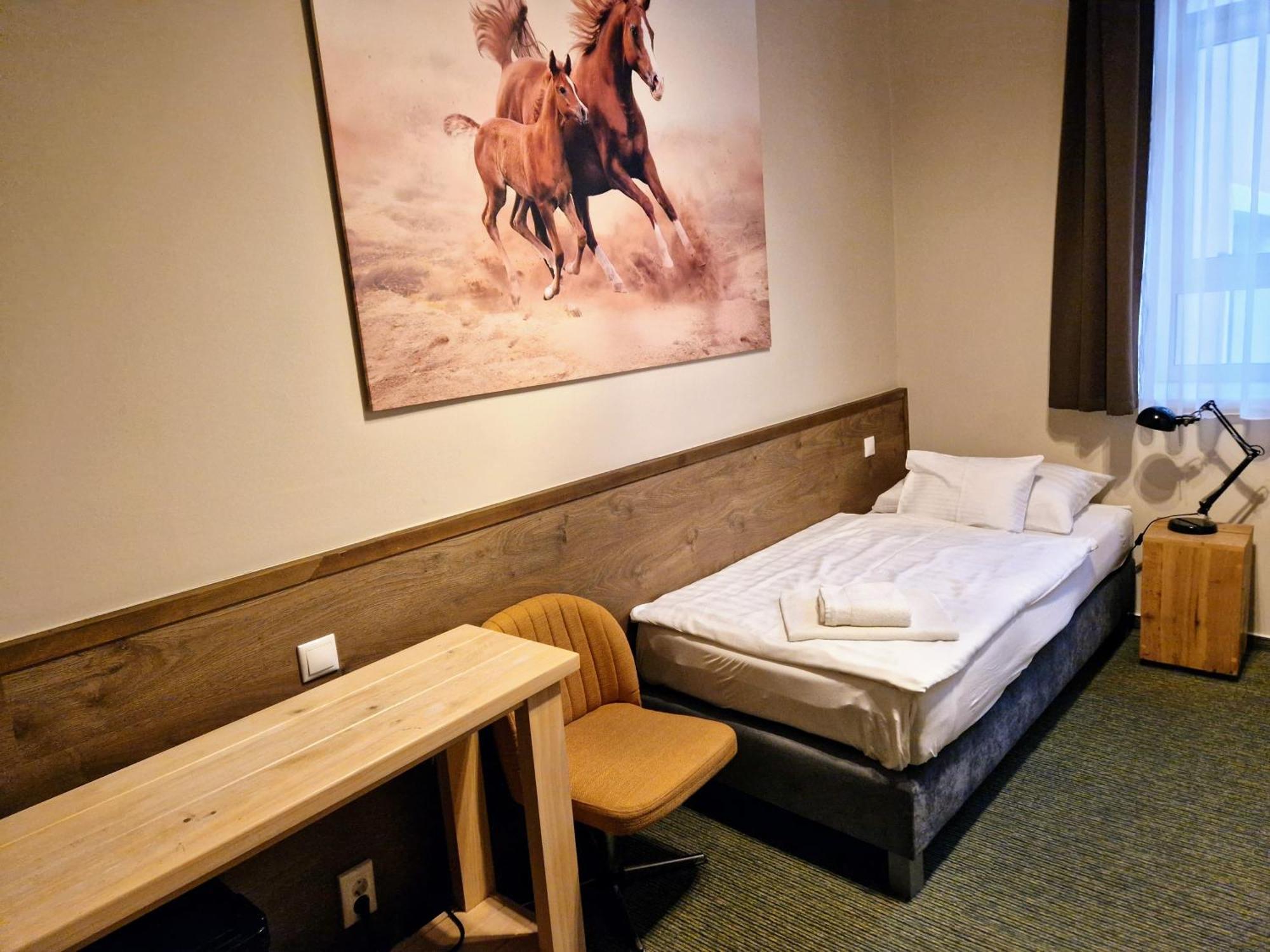 Garda Hotel Szombathely Dış mekan fotoğraf