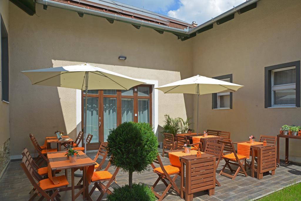Garda Hotel Szombathely Dış mekan fotoğraf